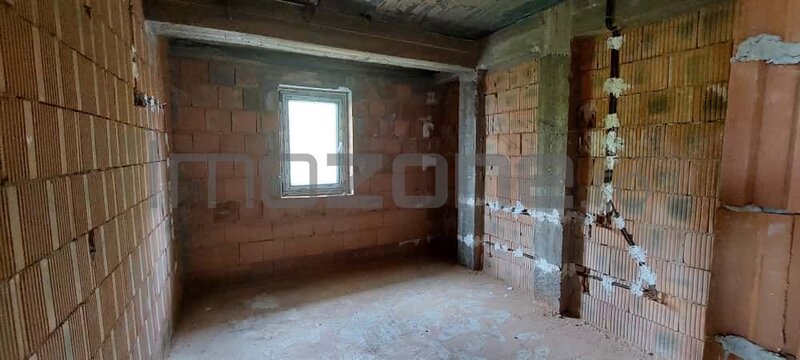 Trei camere, apartament 3 cam., 2 bai, 2 balc., bloc nou, finisat la cheie, centrala termica