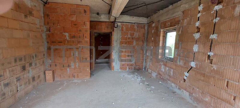 Trei camere, apartament 3 cam., 2 bai, 2 balc., bloc nou, finisat la cheie, centrala termica